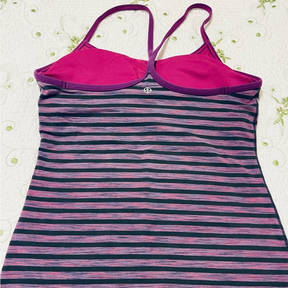 Lululemon Vintage Power Y Tank. Size 6. - Picture 2 of 3